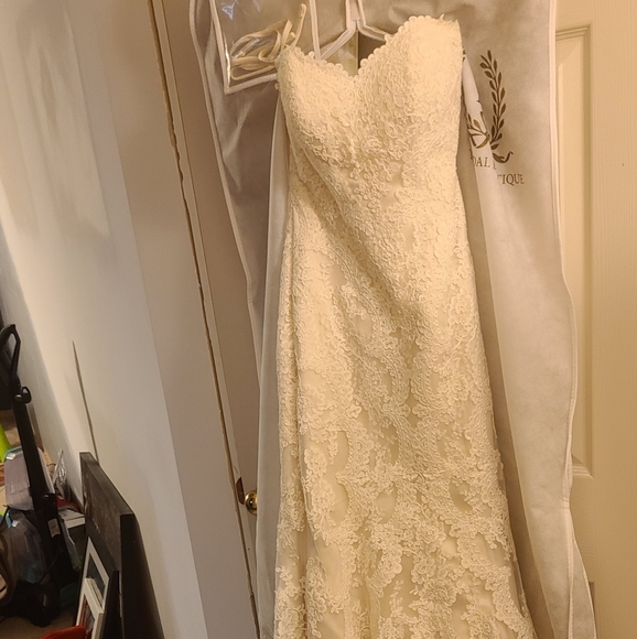 Stella York size 8 Wedding Dress - Picture 2 of 8